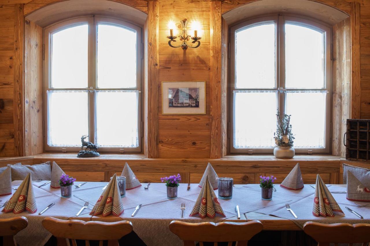 Hotel Zum Hirsch Wertingen Buitenkant foto